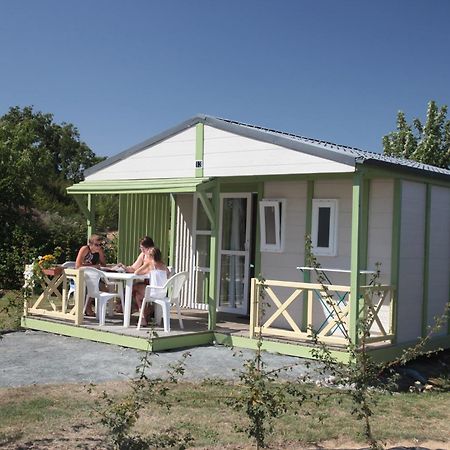 Camping Des Rulieres Saint-Valérien Quarto foto