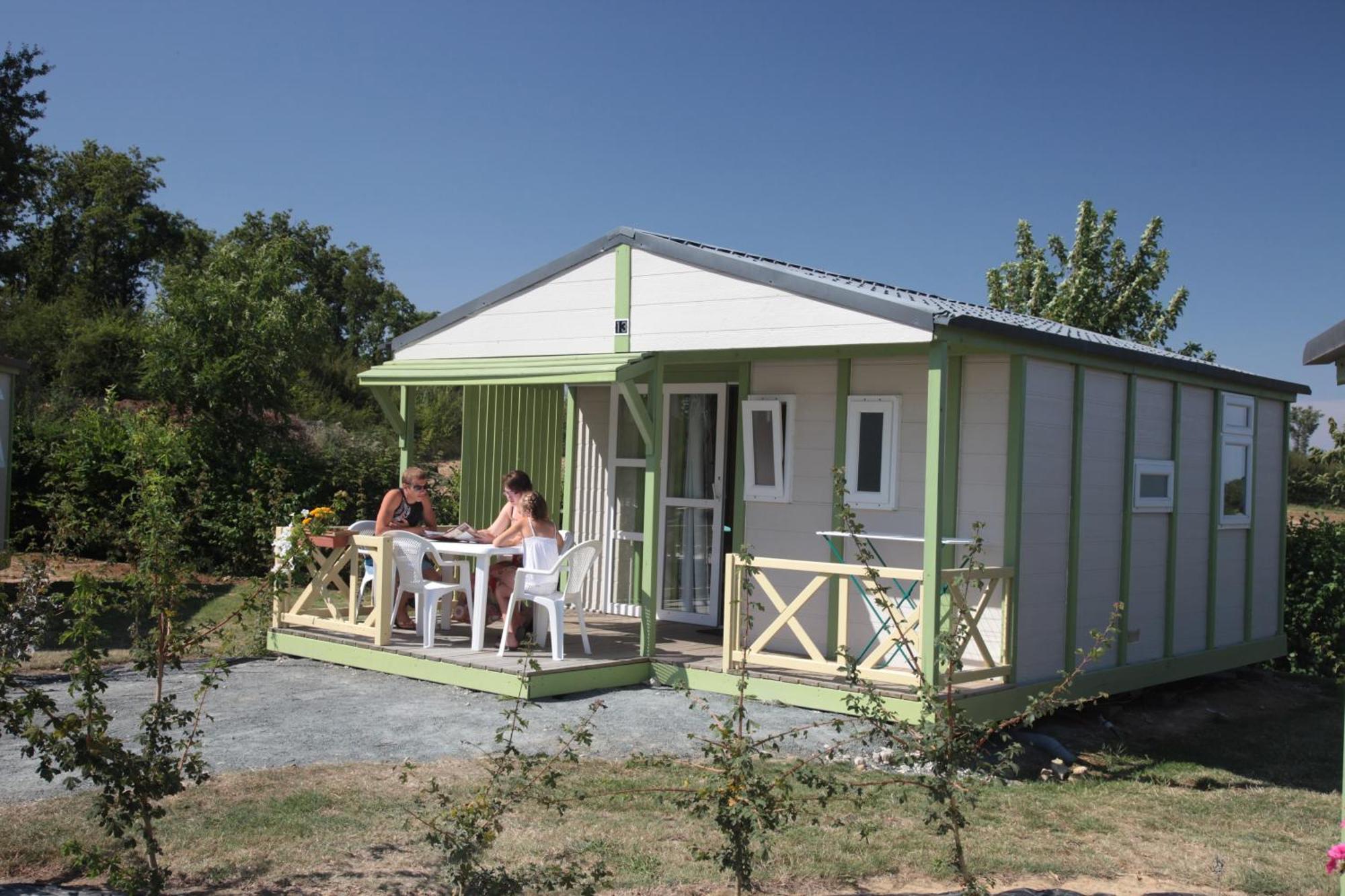 Camping Des Rulieres Saint-Valérien Quarto foto