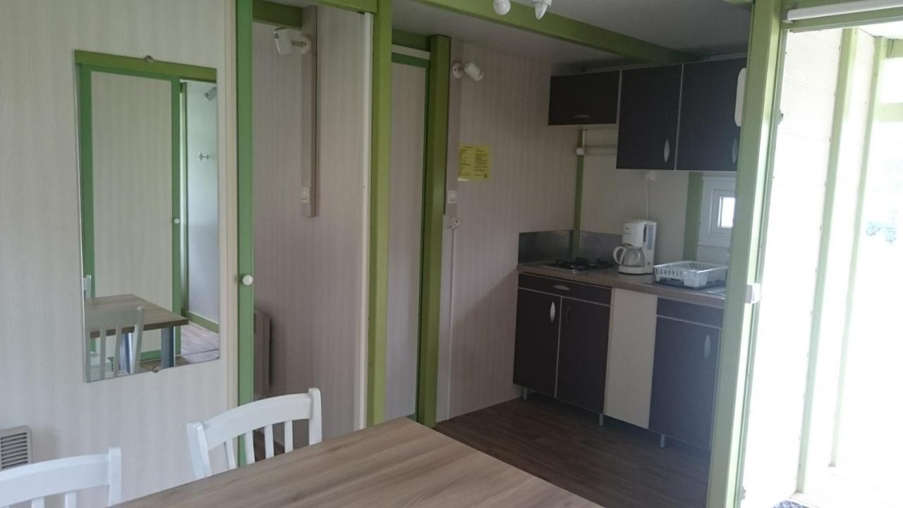 Camping Des Rulieres Saint-Valérien Exterior foto